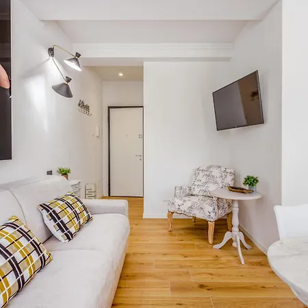 Dimora D'autore - L'arte Di Vivere Apartment Modena