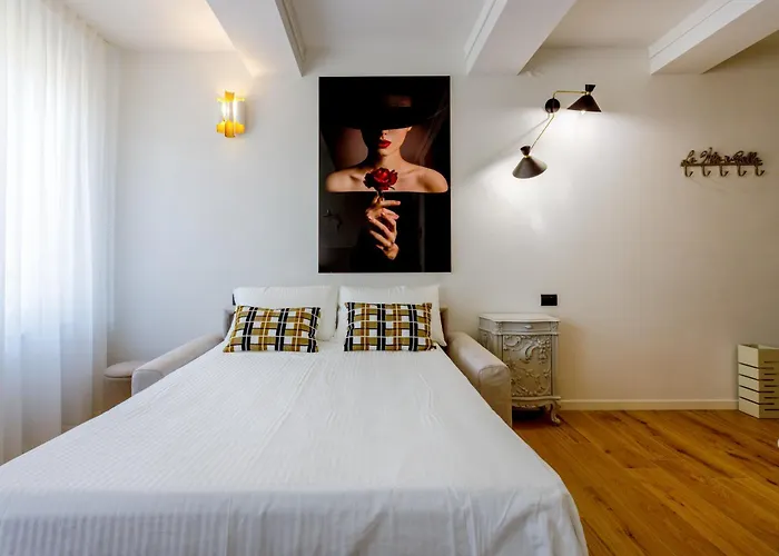 Lägenhet Dimora D'autore - L'arte Di Vivere Modena