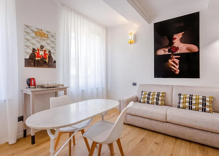 Lägenhet Dimora D'autore - L'arte Di Vivere Modena